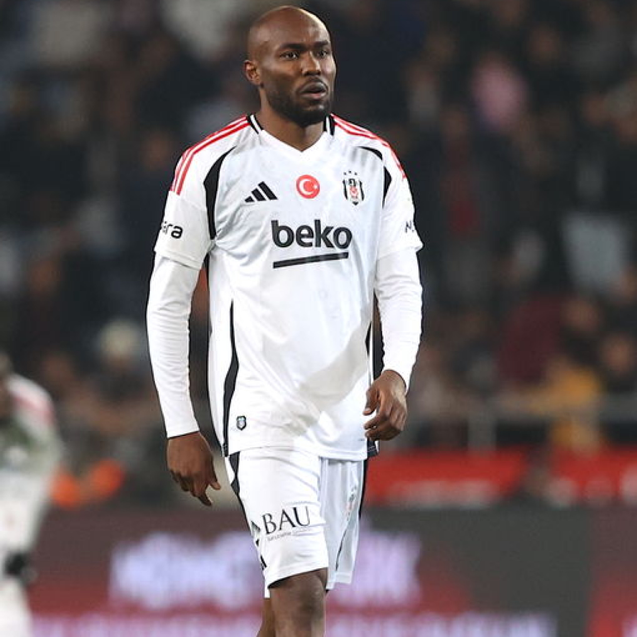 Beşiktaş'ta Musrati ile yollar ayrıldı!