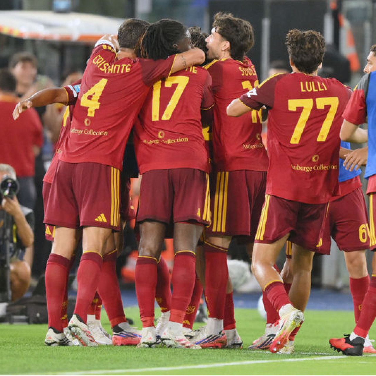 Roma deplasmanda dört dörtlük!